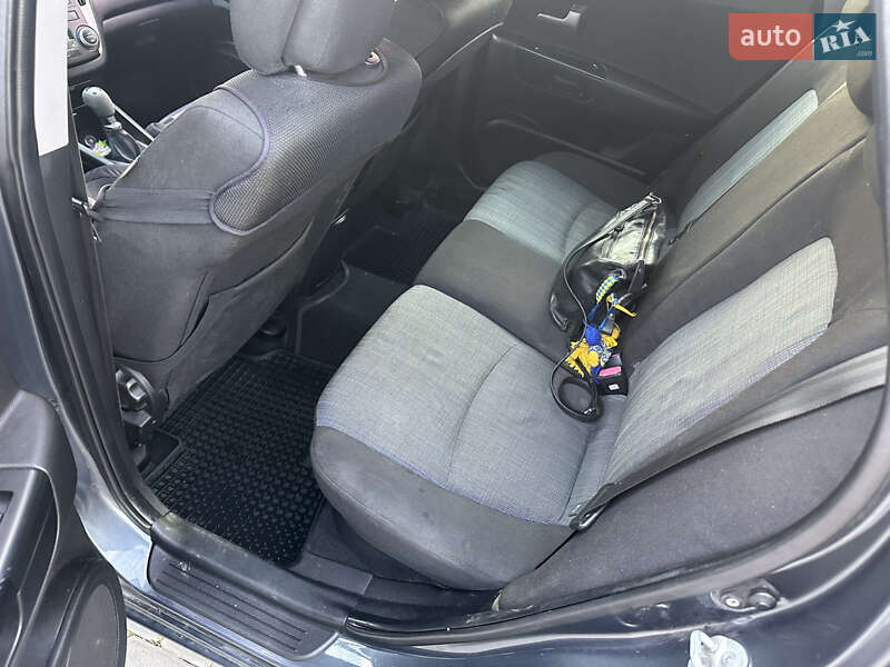 Хэтчбек Kia Ceed 2009 в Харькове