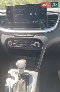 Хэтчбек Kia Ceed 2023 в Днепре