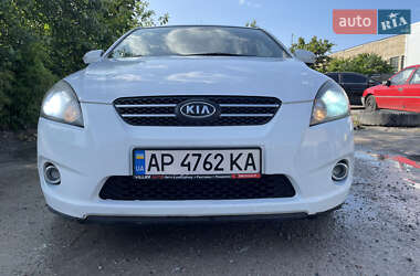 Хэтчбек Kia Ceed 2010 в Киеве