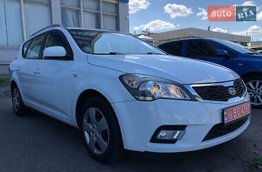 Універсал Kia Ceed 2011 в Харкові