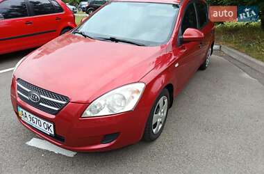 Хэтчбек Kia Ceed 2008 в Киеве