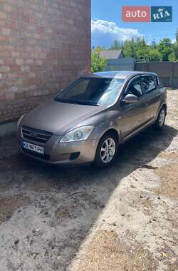 Хетчбек Kia Ceed 2008 в Вишгороді