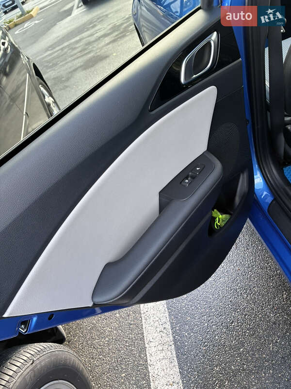 Хетчбек Kia Ceed 2019 в Києві фото 12 Хетчбек Kia Ceed 2019 в Києві