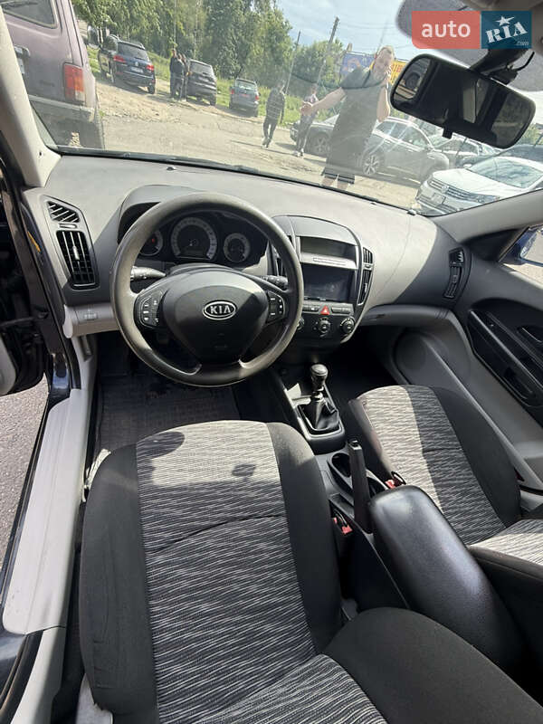 Универсал Kia Ceed 2008 в Сумах
