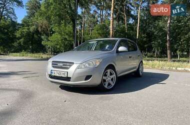 Хэтчбек Kia Ceed 2007 в Киеве