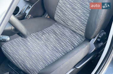Хэтчбек Kia Ceed 2007 в 