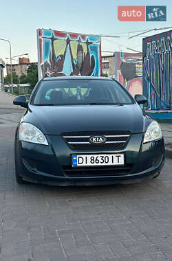 Хэтчбек Kia Ceed 2009 в Нововолынске