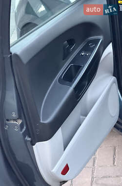 Хэтчбек Kia Ceed 2009 в Нововолынске