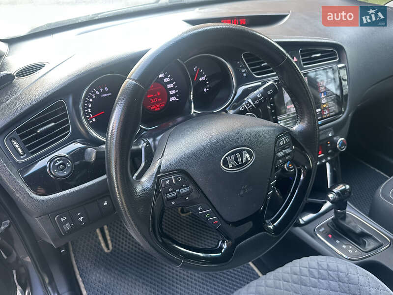 Хэтчбек Kia Ceed 2012 в Чернигове