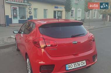 Хэтчбек Kia Ceed 2015 в Ужгороде
