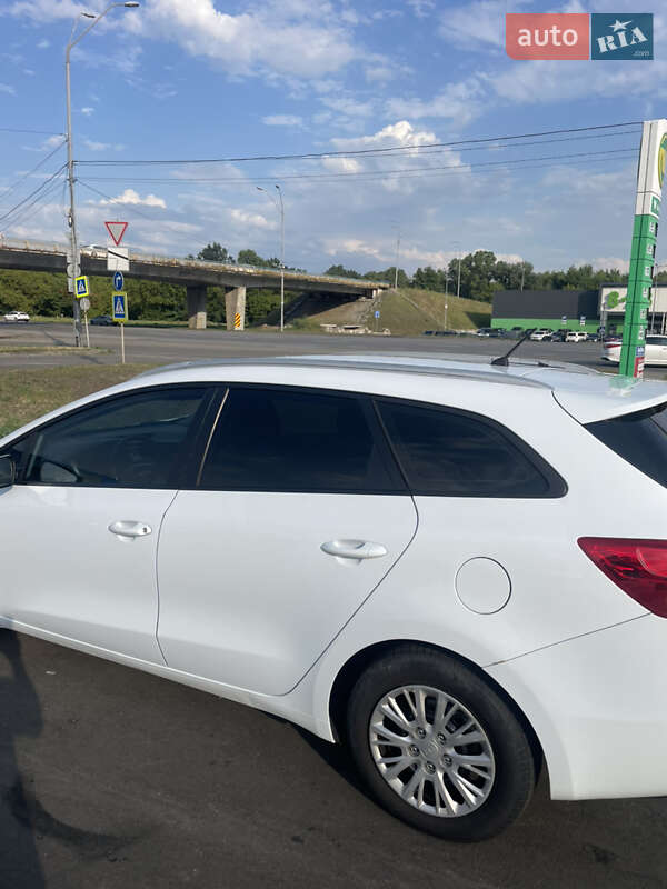 Универсал Kia Ceed 2013 в Киеве