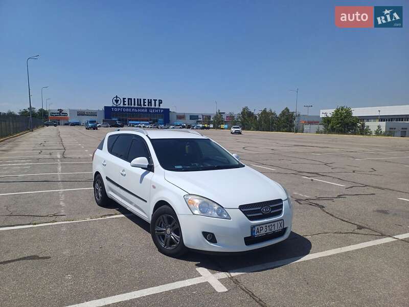 Универсал Kia Ceed 2008 в Запорожье