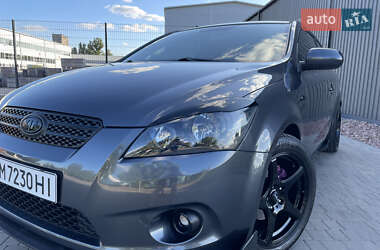 Хэтчбек Kia Ceed 2010 в 