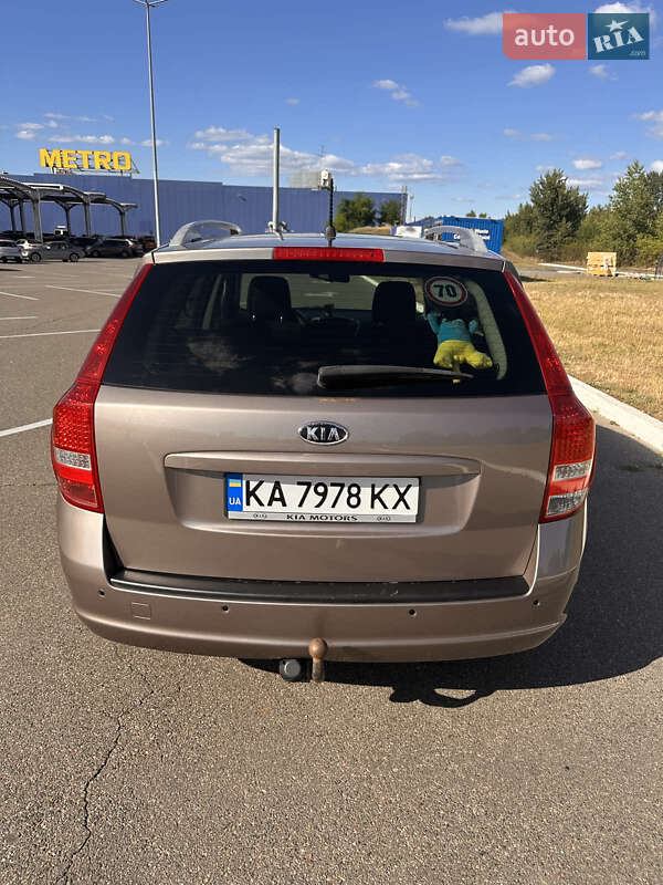 Универсал Kia Ceed 2011 в Киеве