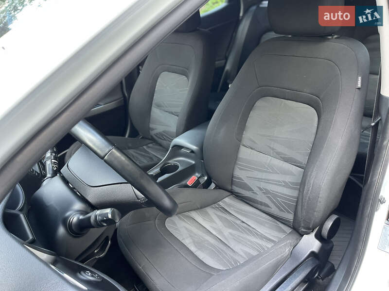 Хетчбек Kia Ceed 2016 в Львові
