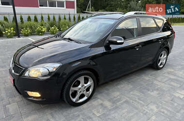 Универсал Kia Ceed 2010 в Луцке