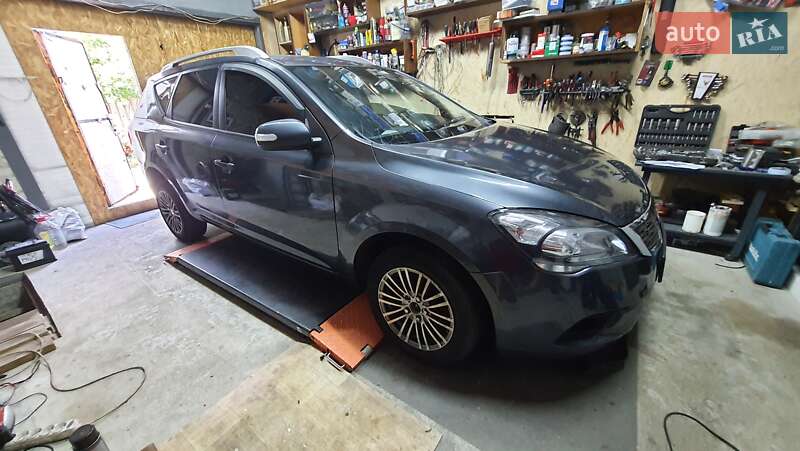Kia Ceed 2012