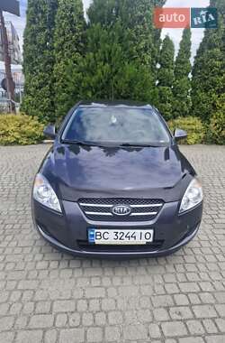 Хэтчбек Kia Ceed 2009 в Львове