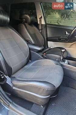 Хетчбек Kia Ceed 2008 в 