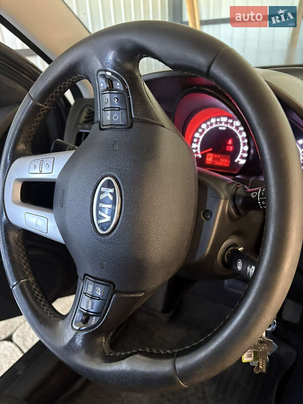 Универсал Kia Ceed 2010 в Долинской