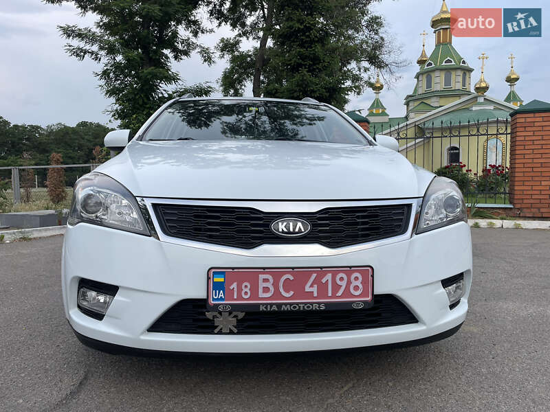 Универсал Kia Ceed 2010 в Днепре