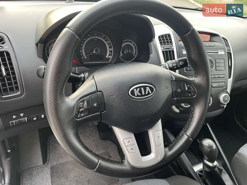 Универсал Kia Ceed 2010 в Днепре