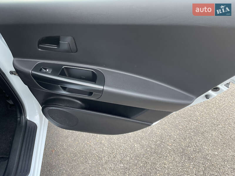Универсал Kia Ceed 2010 в Днепре
