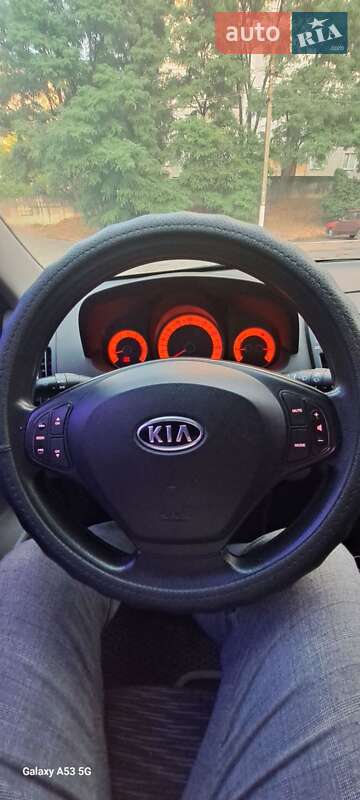 Хетчбек Kia Ceed 2007 в Обухові