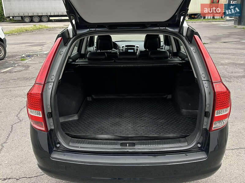 Универсал Kia Ceed 2010 в Львове