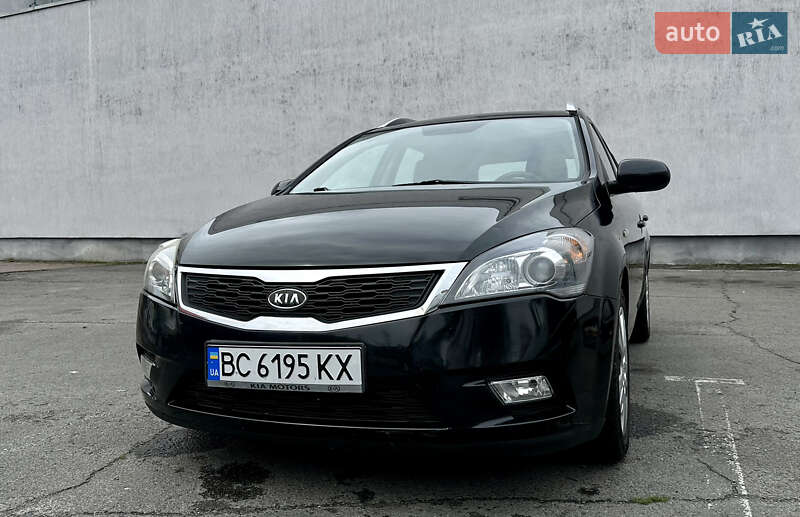 Универсал Kia Ceed 2010 в Львове