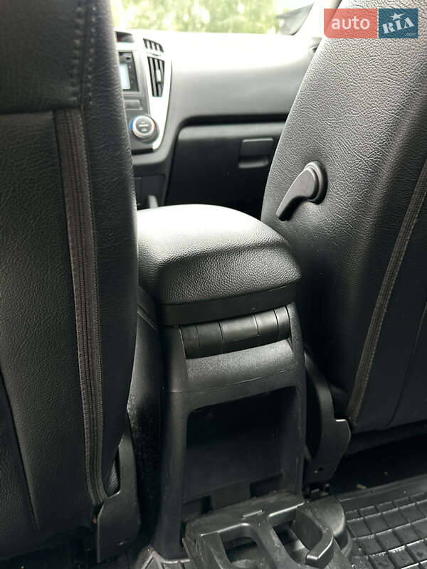 Универсал Kia Ceed 2010 в Львове