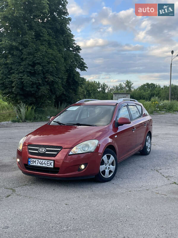 Универсал Kia Ceed 2009 в Ромнах