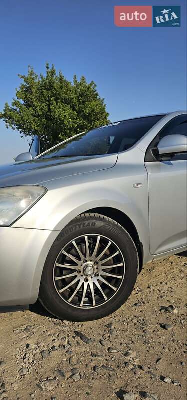 Хетчбек Kia Ceed 2008 в Одесі