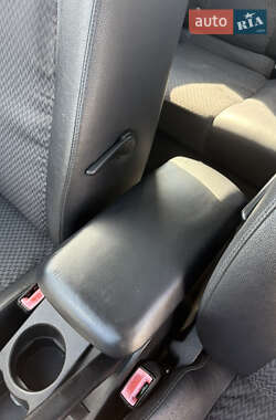 Хэтчбек Kia Ceed 2008 в 