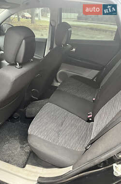 Хэтчбек Kia Ceed 2007 в 