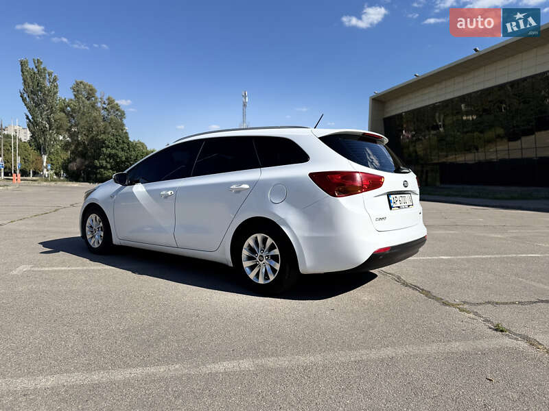 Универсал Kia Ceed 2012 в Запорожье