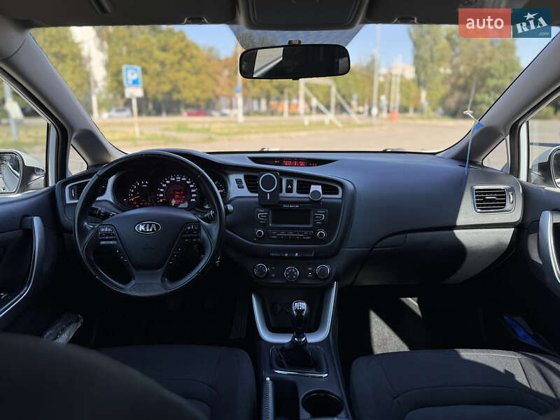 Универсал Kia Ceed 2012 в Запорожье
