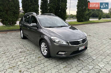 Универсал Kia Ceed 2011 в Дубно