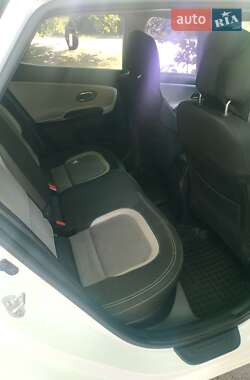 Хэтчбек Kia Ceed 2013 в 