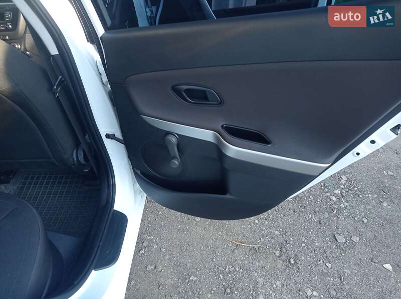 Хэтчбек Kia Ceed 2013 в Кагарлыке