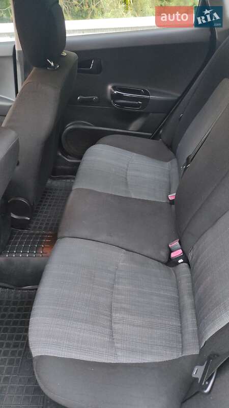 Универсал Kia Ceed 2012 в Ровно