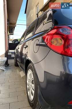 Хэтчбек Kia Ceed 2008 в 