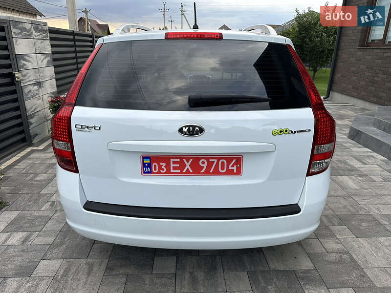 Универсал Kia Ceed 2011 в Луцке