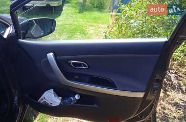 Хэтчбек Kia Ceed 2012 в 