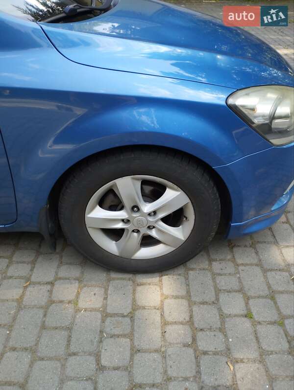 Универсал Kia Ceed 2012 в Львове