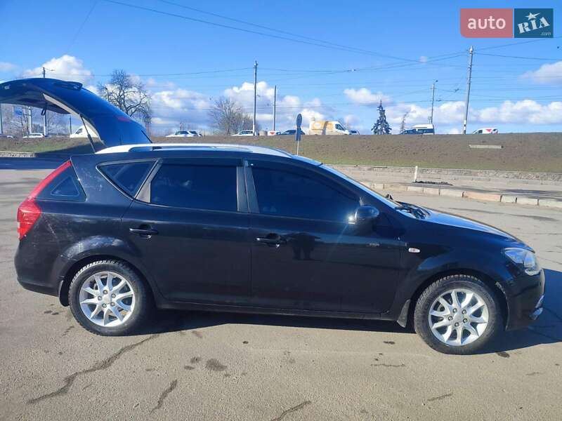Універсал Kia Ceed 2010 в Житомирі фото 7 Універсал Kia Ceed 2010 в Житомирі