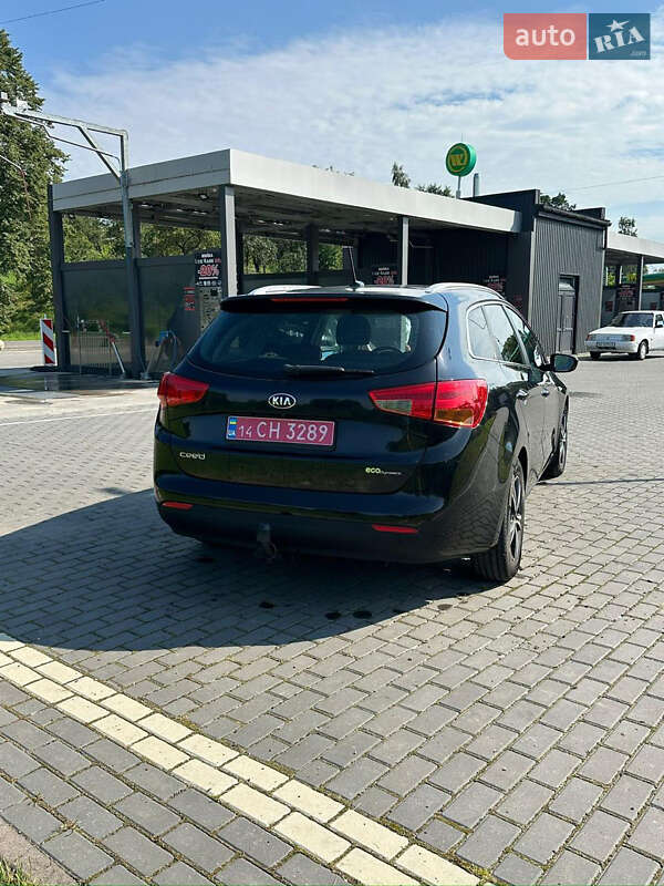 Универсал Kia Ceed 2015 в Долине