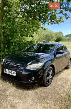 Хэтчбек Kia Ceed 2008 в Жмеринке