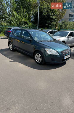 Хэтчбек Kia Ceed 2007 в Киеве