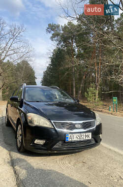 Универсал Kia Ceed 2011 в Иванкове
